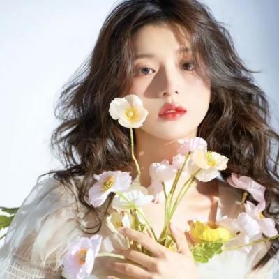 荒岛美女